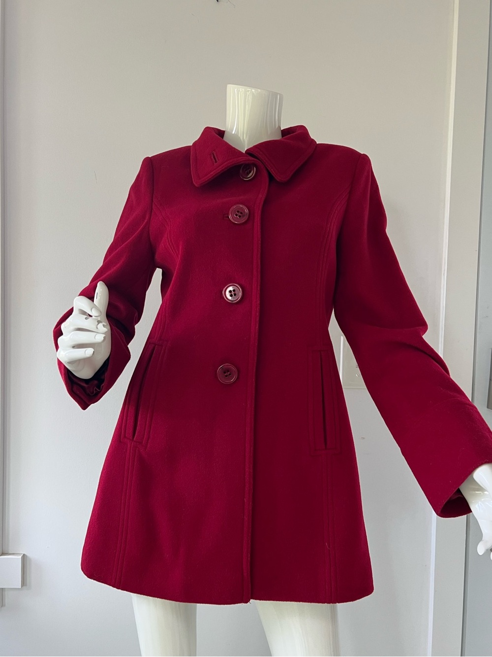 Planet Wool Cashmere Blend winter Coat Women’s size 8 luxury timeless coat